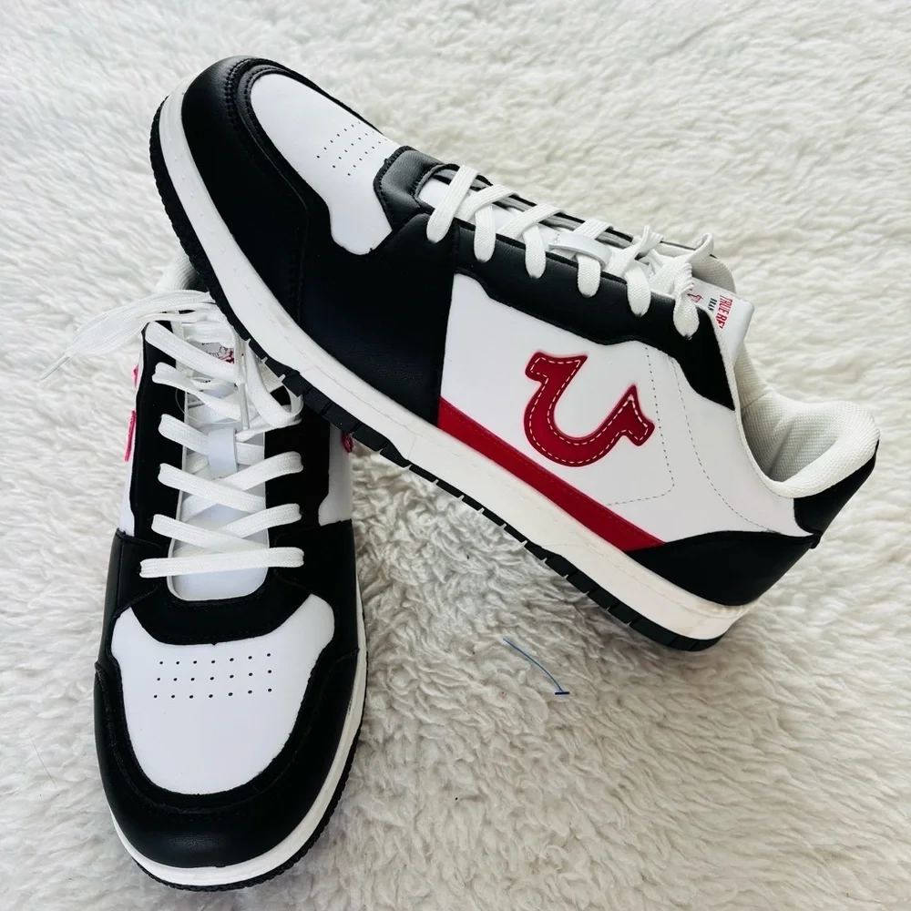 True Religion Arthur S Black and White Sneakers with Red Accents Logo size 10 M